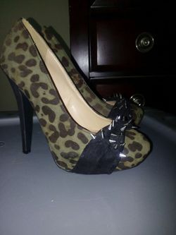 Penny loves Kenny heels size 7