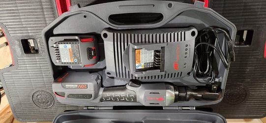Ingersoll Rand brand new cordless ratchet wrench kit