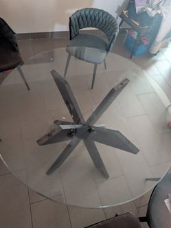 Round glass top table wood base