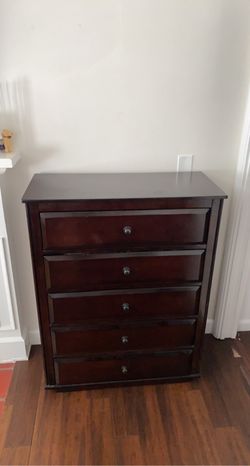 Dresser