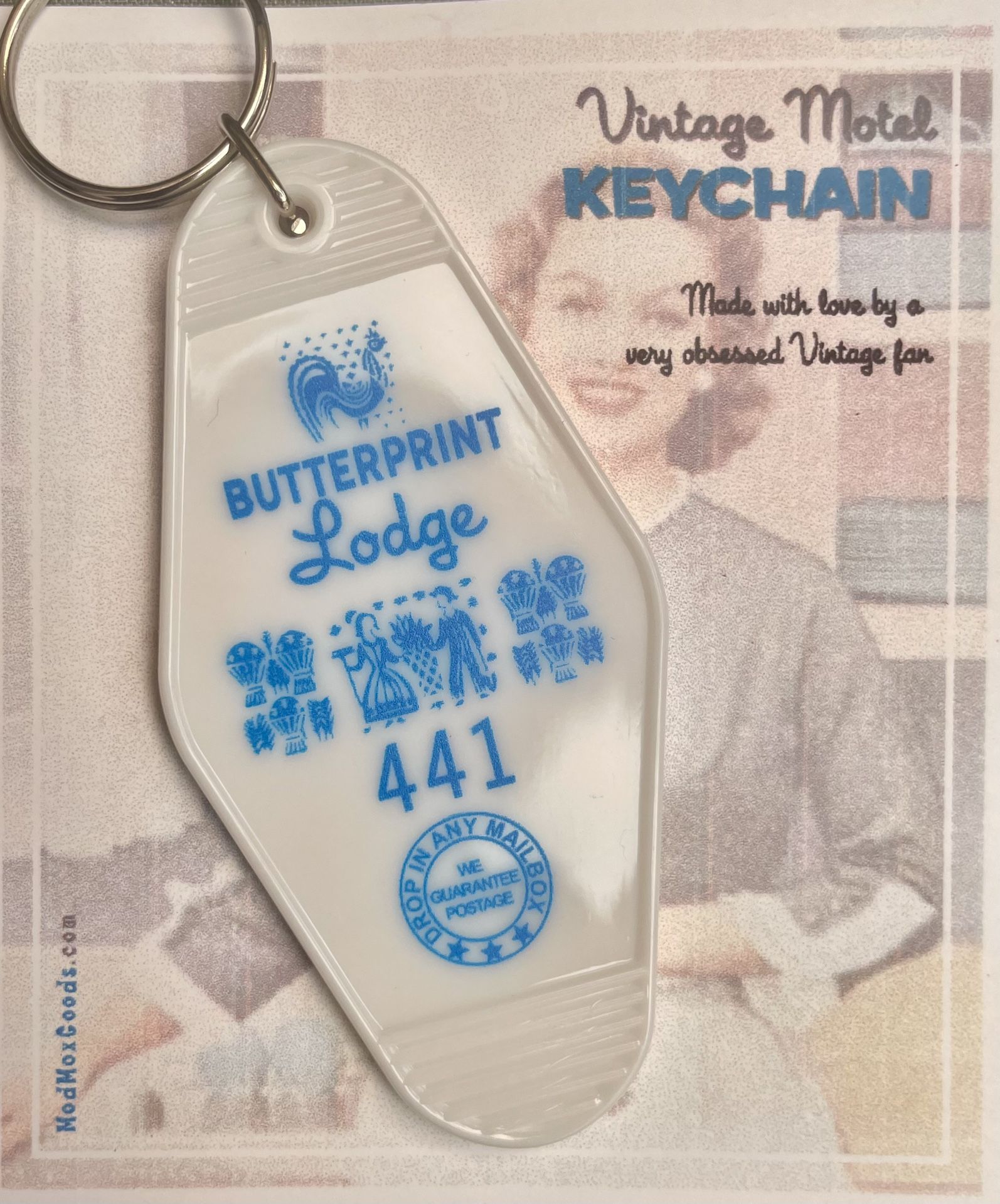 Keychain Butterprint Lodge Vintage Pyrex Theme