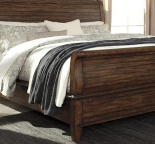 Chaddinfield-Brown Queen Sleigh Bed Frame