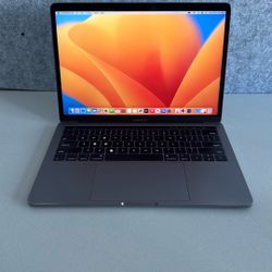 13” MacBook Pro 2017, Four Thunderbolt 3 Port Touch Bar i7 16GB 512 SSD Ventura 