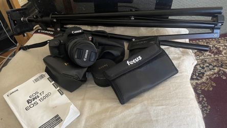CANON REBEL T7 +accessories