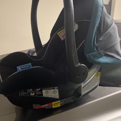 Car Seat and Stroller Combo 