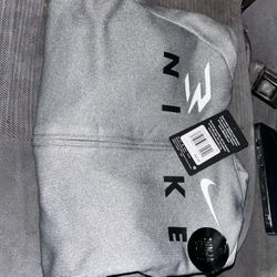 Brand New Nike Boys Size (M ) 