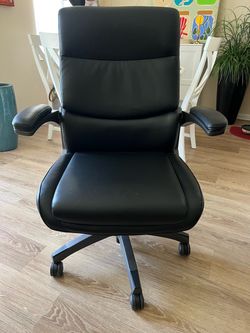 La-Z-Boy Manager Office Chair - $100
