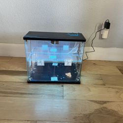 NEW SMALL GLASS DISPLAY LED AND MOTION SENSOR AND CHARGING STATION