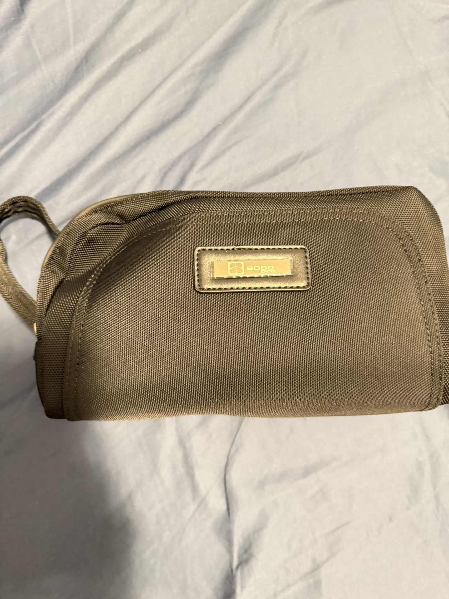 Description — Golf Accessories Kit + Carry Case