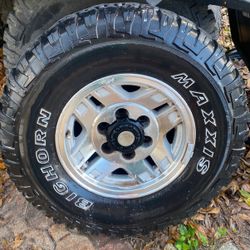 Tacoma 99 4-4 Weels And Tires