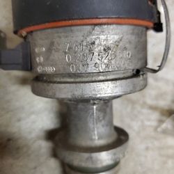 Volkswagon Distibutor MK2 Z(please See Pictures For Part Numbers)0 (contact info removed)10 037 906 205 Made In Germany
