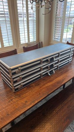 Lockable 52” Aluminum Gun Cases