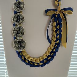 Ribbon Lei For Graduation Gift