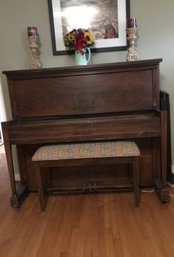Antique LUDWIG piano