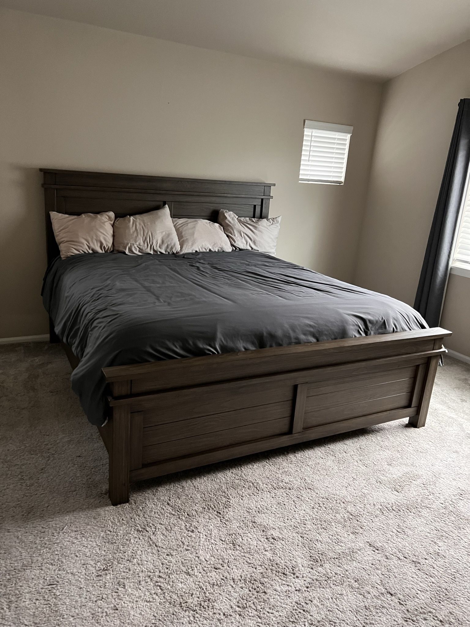 King Bed Frame & Mattress - Like New!