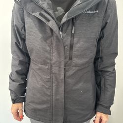 Columbia Ski Jacket With Omni tech- Ladies Small 