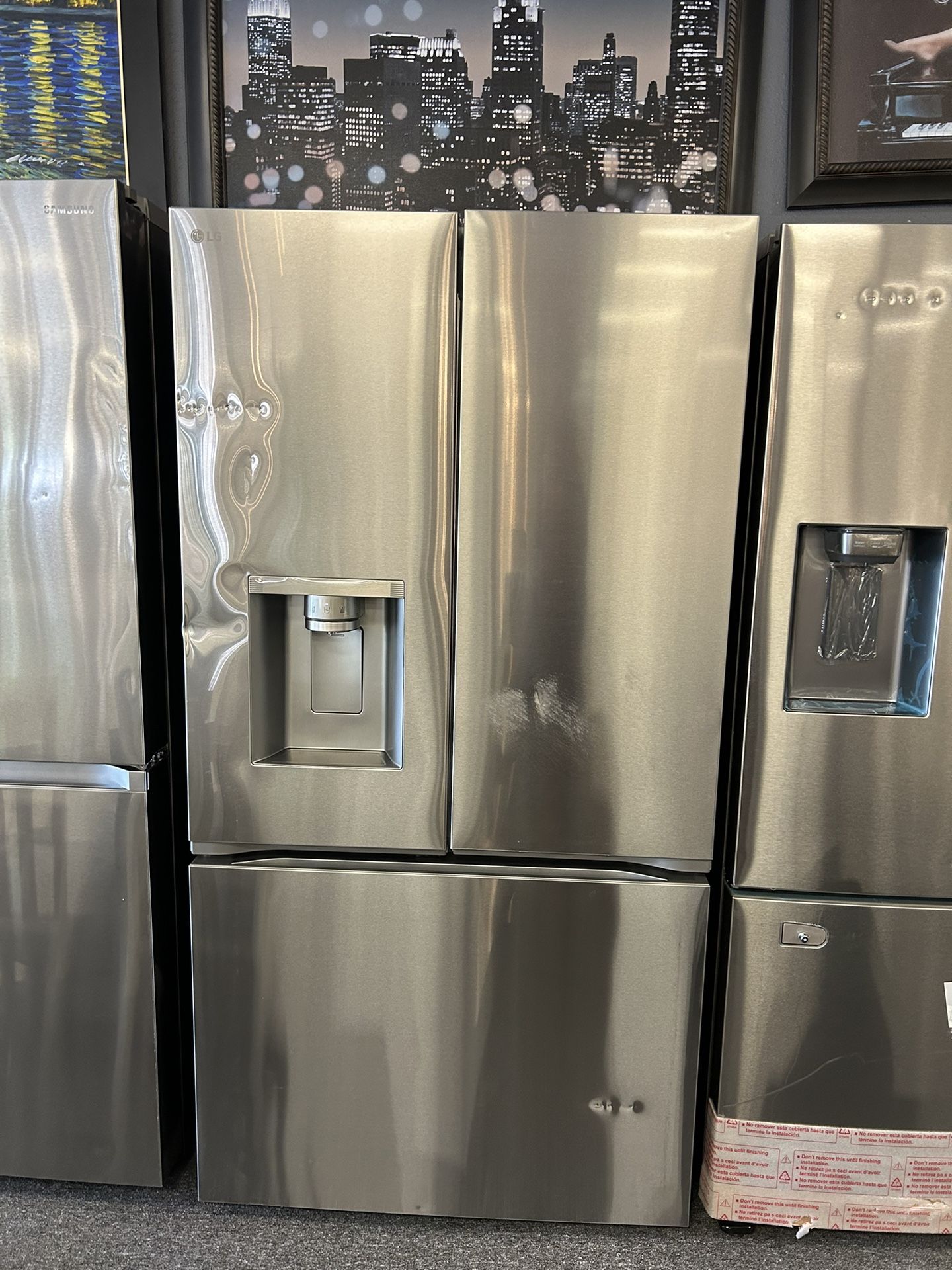 French Door Refrigerator w/ Water Dispenser