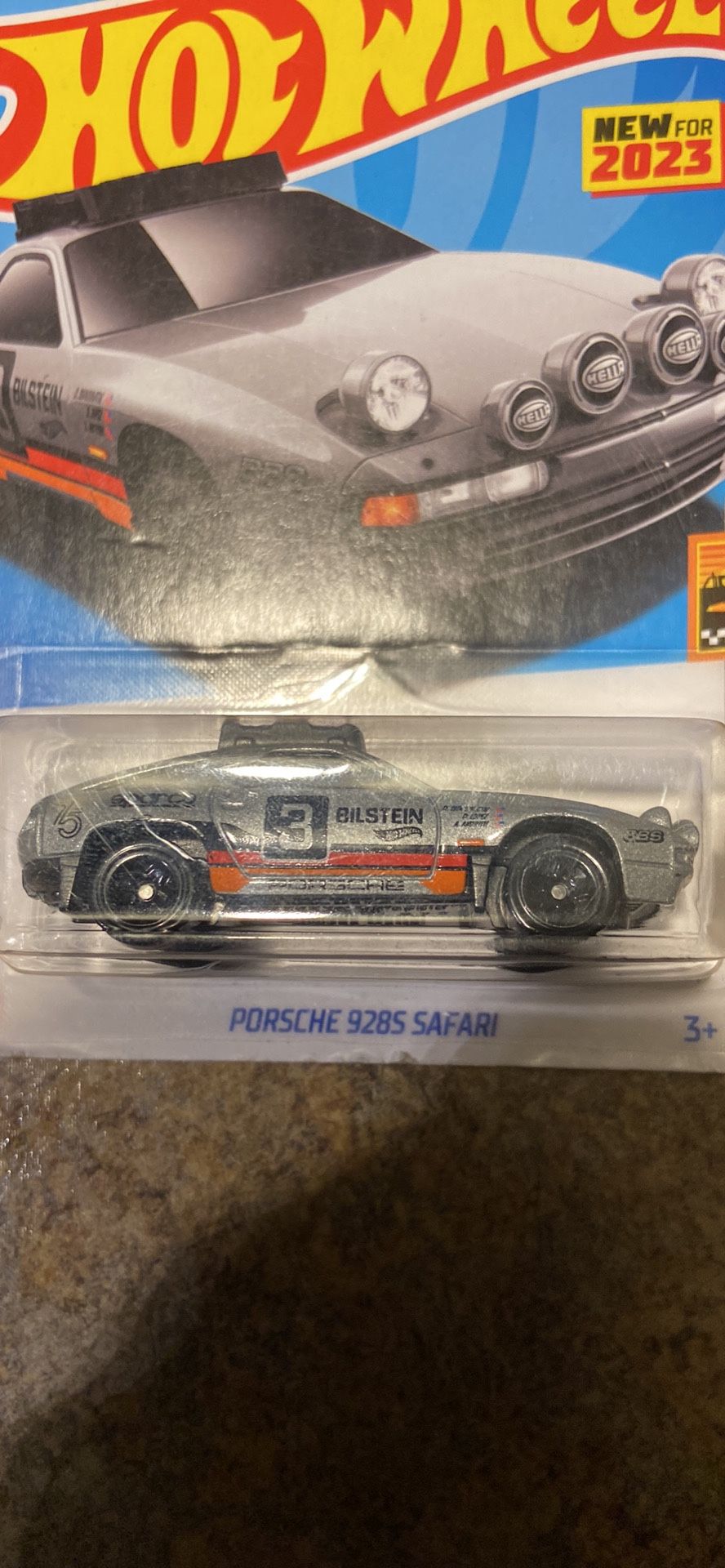 2023 Hot Wheels 75 Anniversary Porsche 928S Safari #208/250 Baja Blazers#5/10