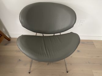 Modern Mid-Century Leatherette Upholstered Accent Chair (s)