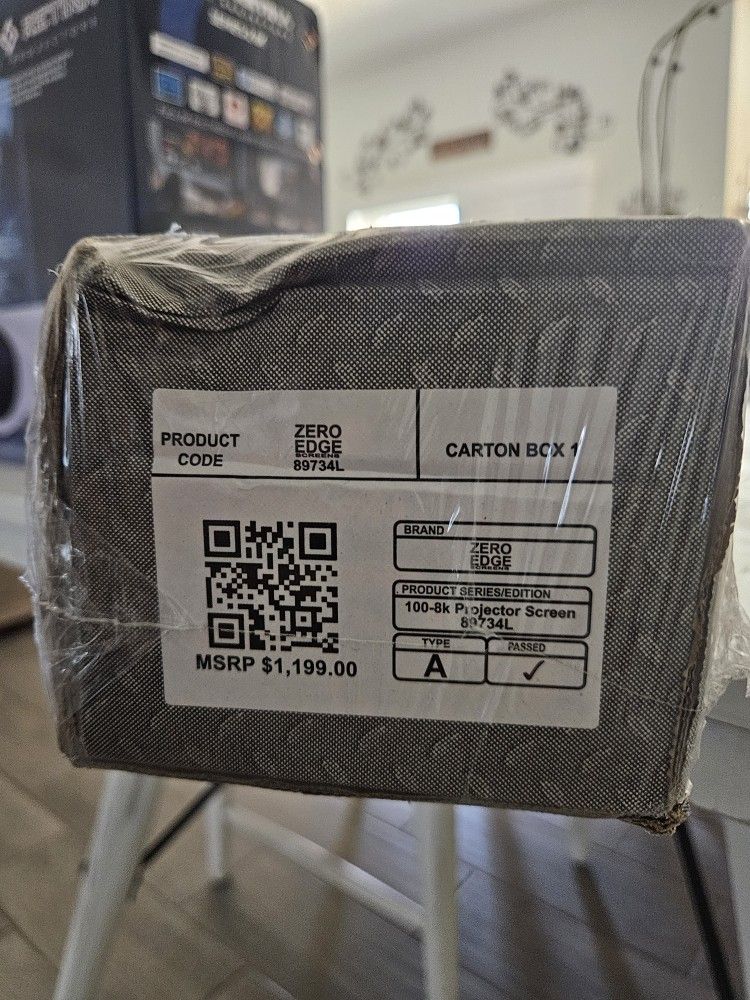 8k Projector And Screen BRAND NEW