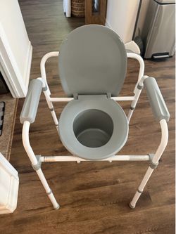 Bedside commode