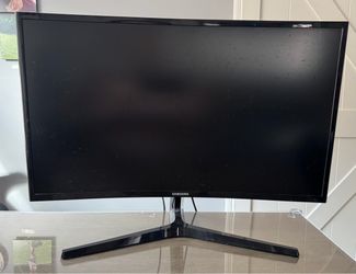 Samsung curved monitor