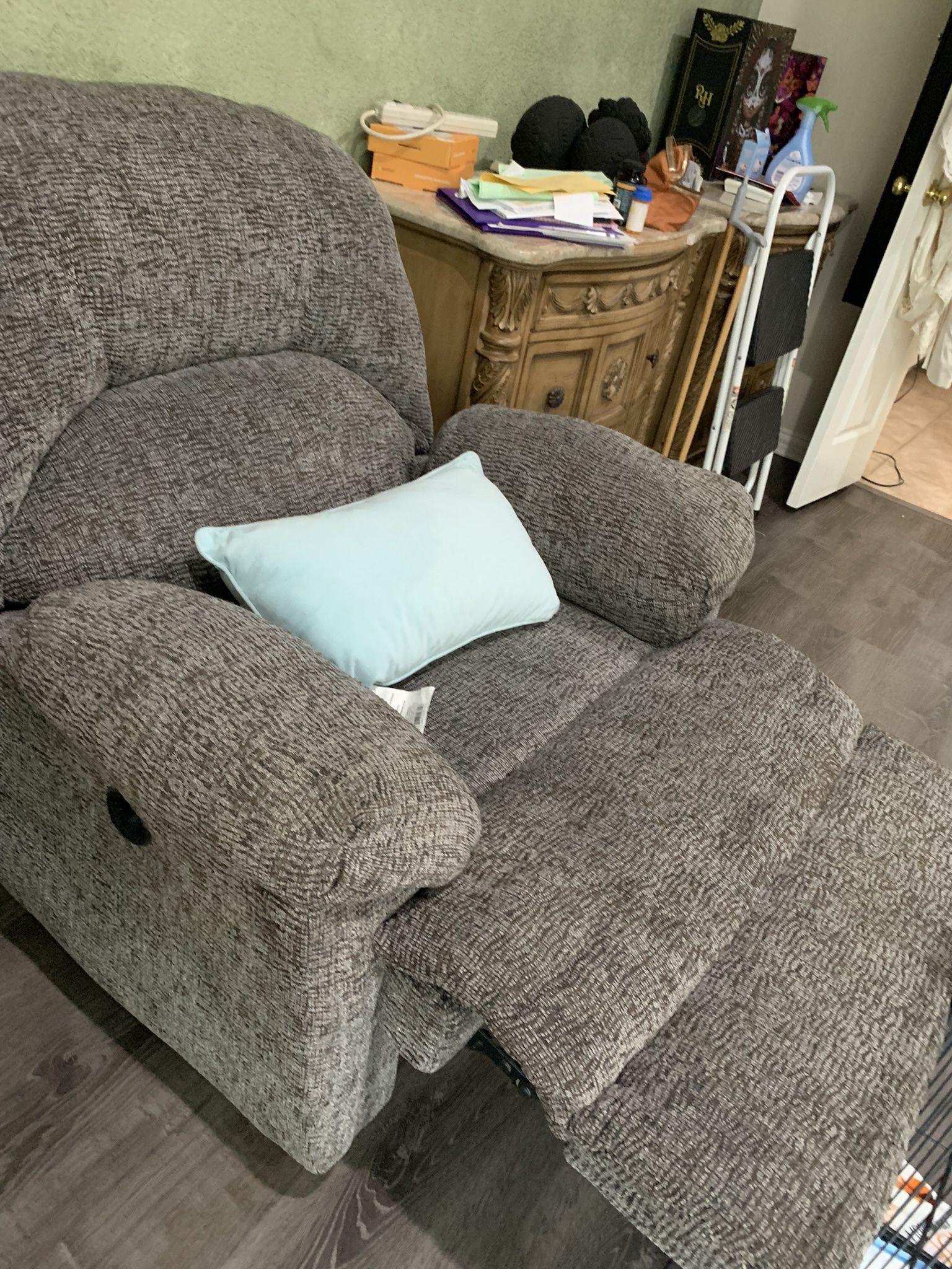 Nice Grey Electric Recliner 