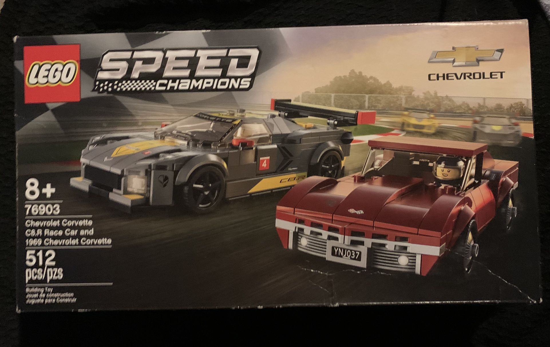 LEGO Speed Champion Chevrolet Corvette C8.R Race Car & 1968 Chevrolet Corvette
