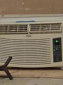 Air conditioner  like new