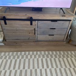 TV Stand 