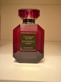 Victoria’s Secret Bombshell Passion perfume 1.7oz