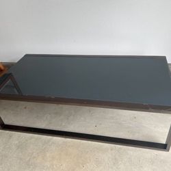 Cocktail Table 