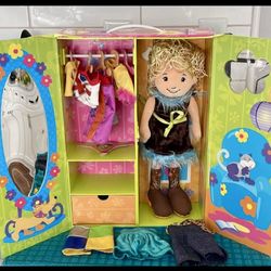 1999 groovy girl Collection Playset with bed & Victoria