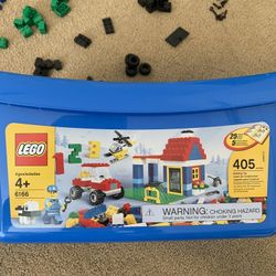 Legos In Box 405 Pieces