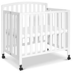 DaVinci Dylan Folding Portable 3-in-1 Mini Crib - White