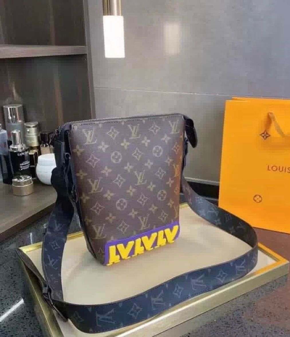 Louis Vuitton Bloom Handbag for Sale in Bronx, NY - OfferUp