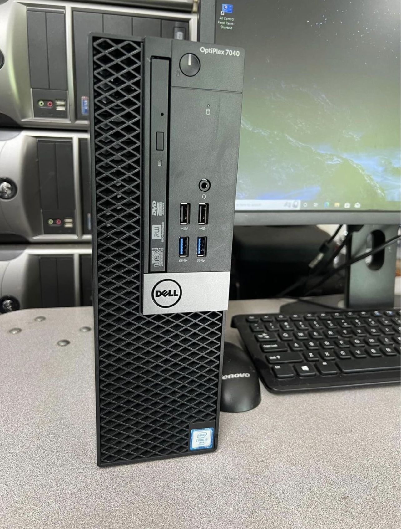 dell quad core i5 6th gen - 8 gb ram - SSD - business grade - multi monitor support - tower