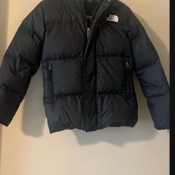 Kids Puffy Northface Jacket (with Hood)  LIKE NEW 