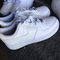 nike air force 1s size 7 brand new shoot offers📲