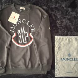 Black longsleeve