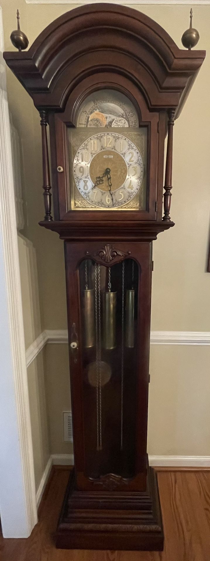 Vintage Howard Miller Triple Chime Sun Moon Face 2 Finials Grandfather Clocks