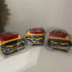 New Dewalt Batteries FLEX VOLT 6AH - $109 Each-Cada Una