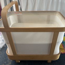 Cradlewise Smart Crib