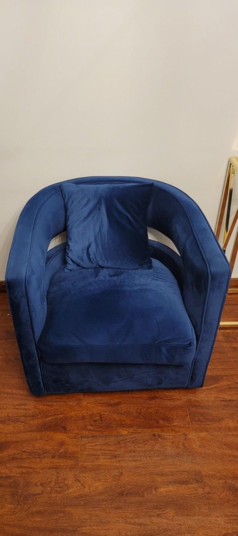 Kennedy Navy Swivel Chair