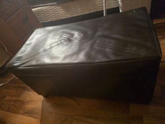 Leather storage chest cubby