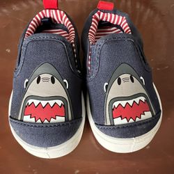   Baby Shark and  Slip Size 3
