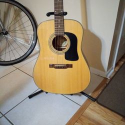 Washburn D10S  Acoustic Guitar