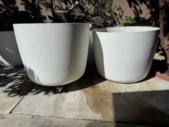 Comercial planters-pots