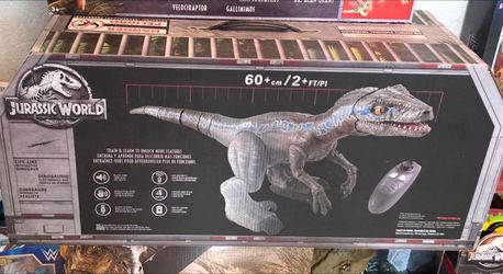 Jurassic World Alpha Training Blue Dinosaur brand new