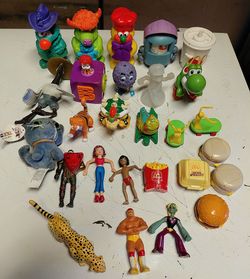 Vintage Vntg Retro 1980s 1990s 2000s Y2K 2010s McDonald's Happy Meal Toys Transformers Disney Jim Henson Super Mario Bros.  Hulk Hogan Figure Toys Col